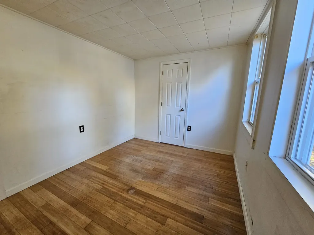 60 Shore Drive Salem NH 03079