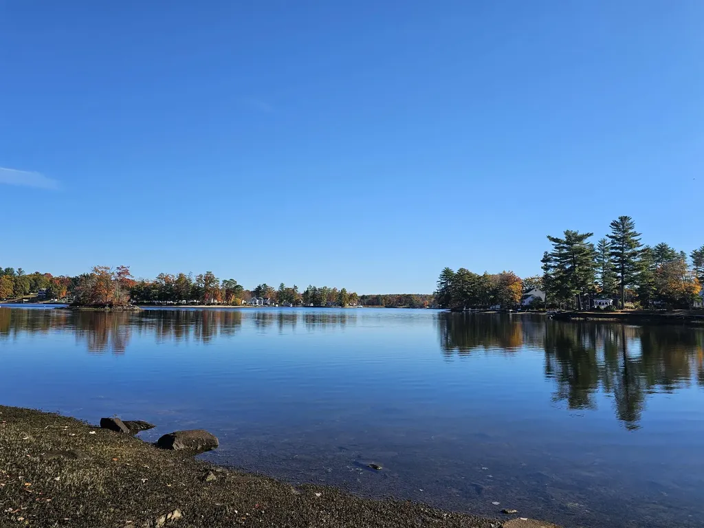 60 Shore Drive Salem NH 03079