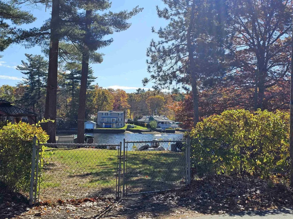 60 Shore Drive Salem NH 03079