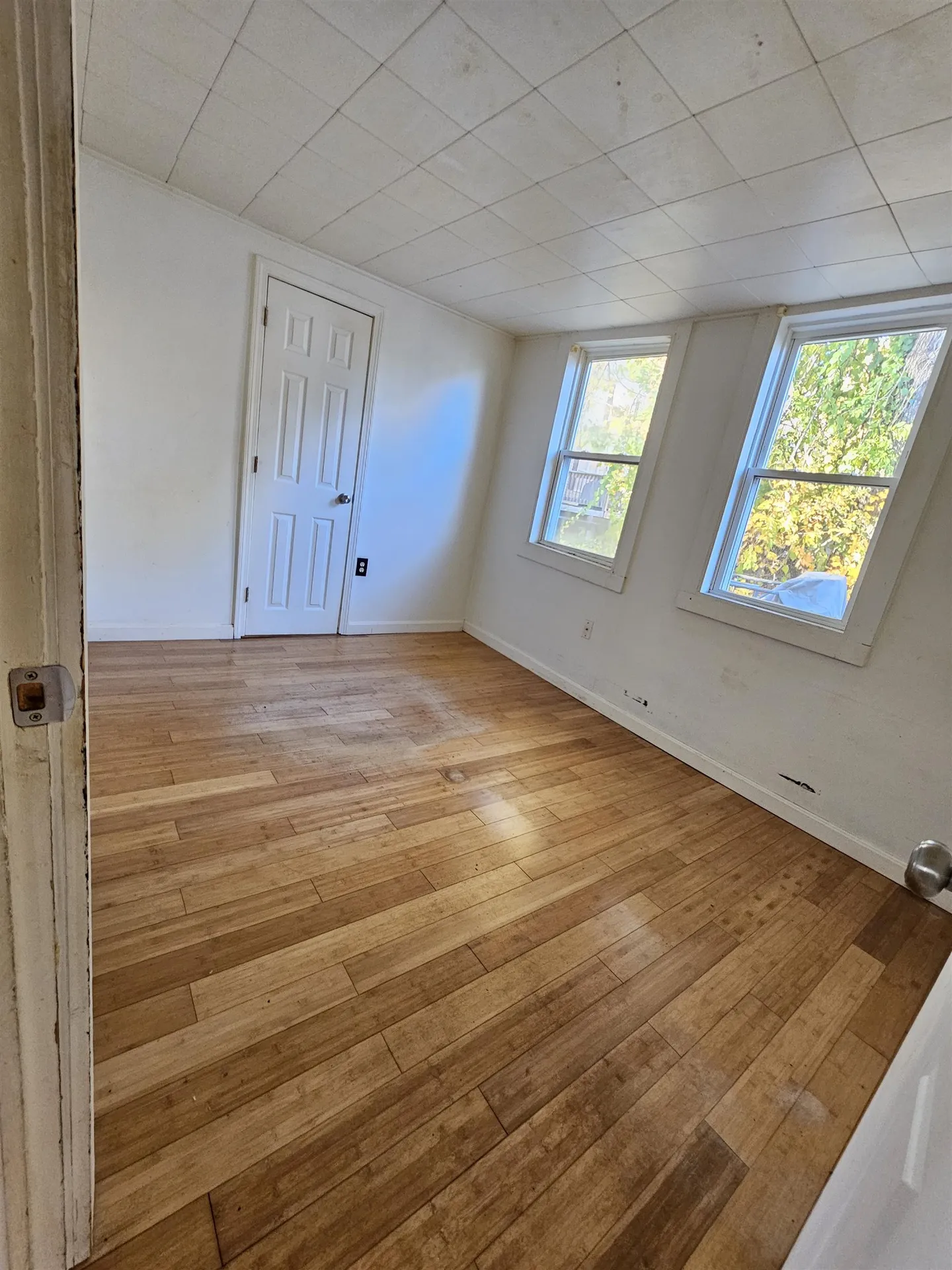 60 Shore Drive Salem NH 03079