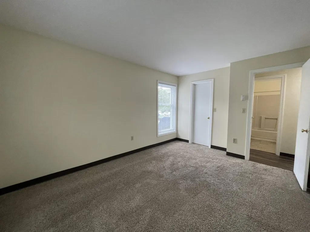 167 Eastern Avenue Manchester NH 03104