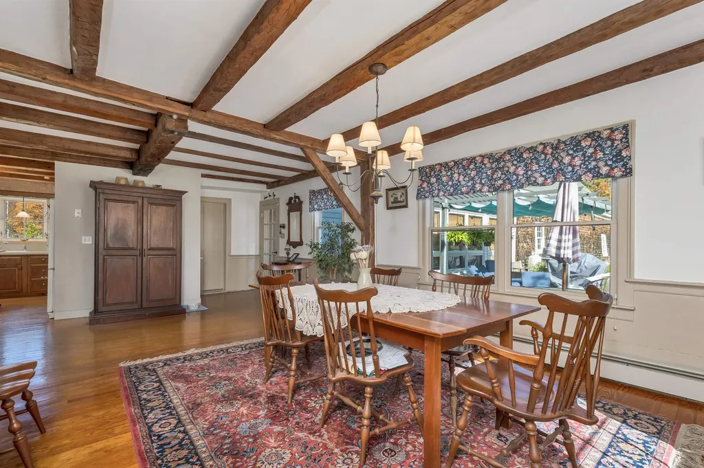 9 Reservoir Road Deering NH 03244