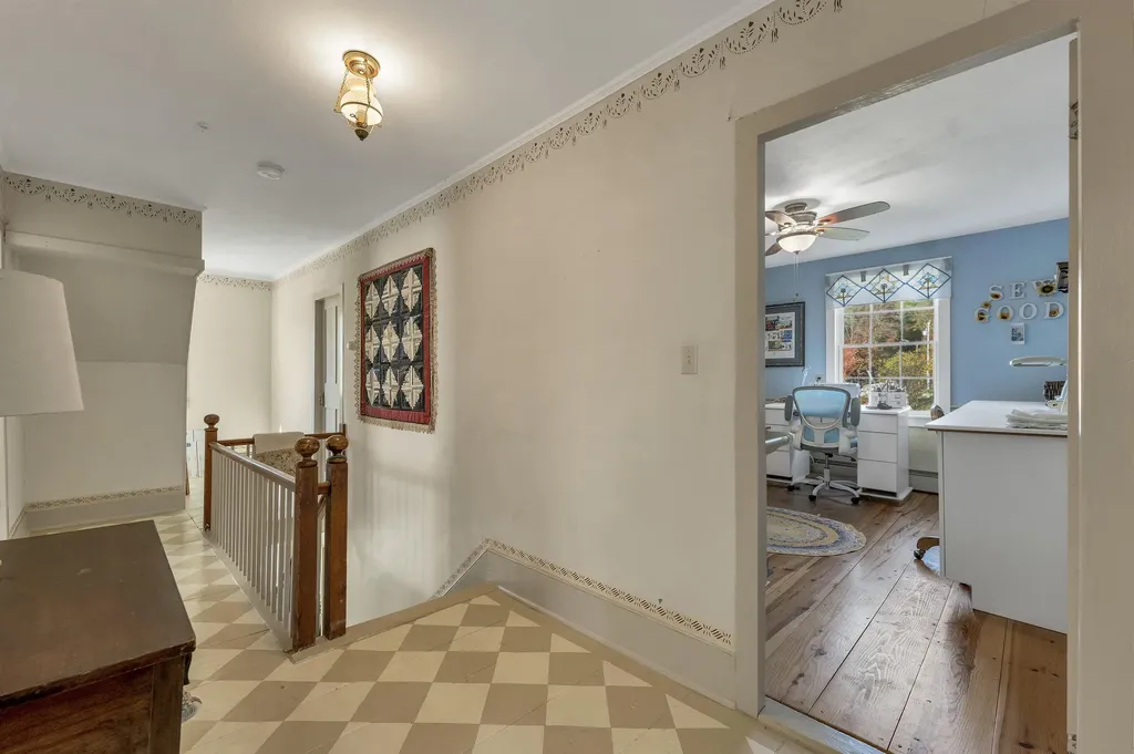 9 Reservoir Road Deering NH 03244