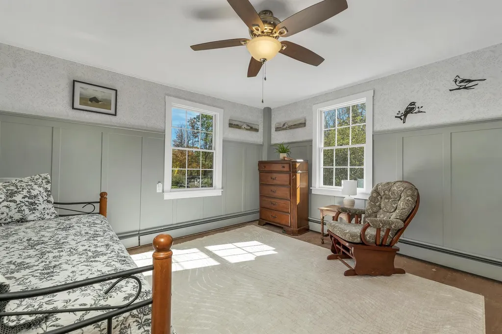 9 Reservoir Road Deering NH 03244