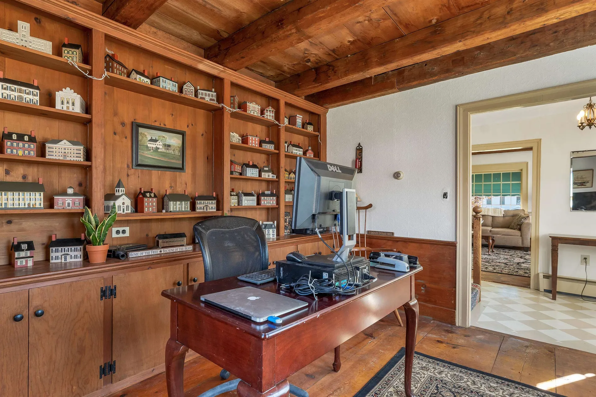 9 Reservoir Road Deering NH 03244