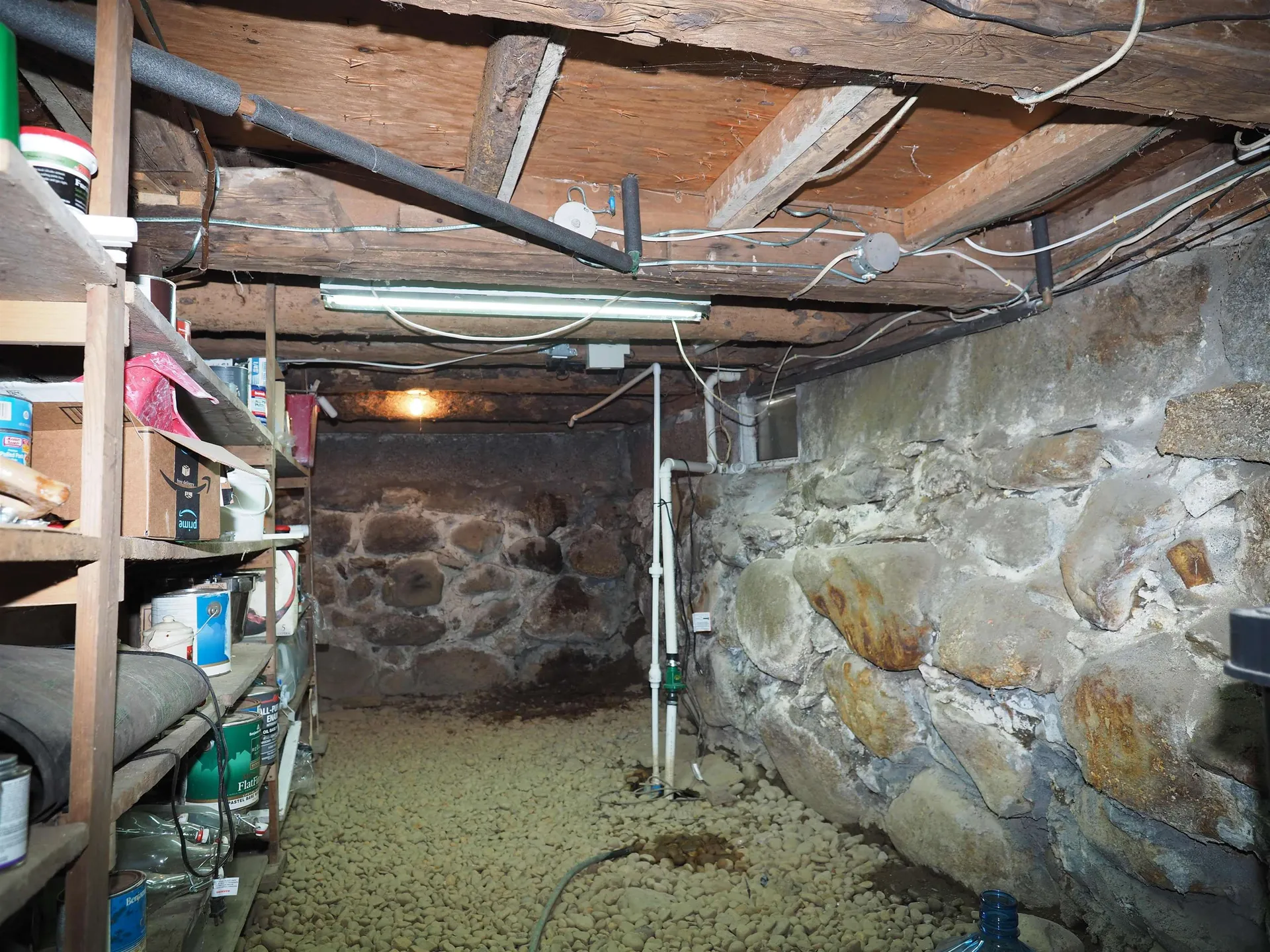 9 Reservoir Road Deering NH 03244