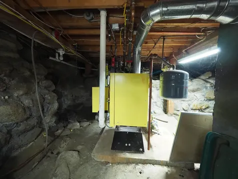 9 Reservoir Road Deering NH 03244