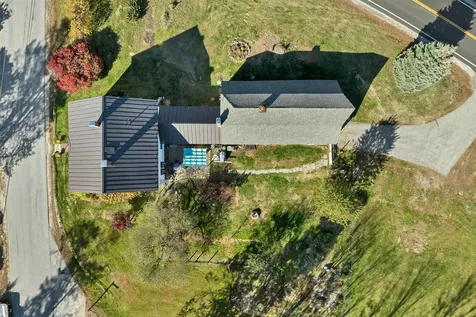 9 Reservoir Road Deering NH 03244