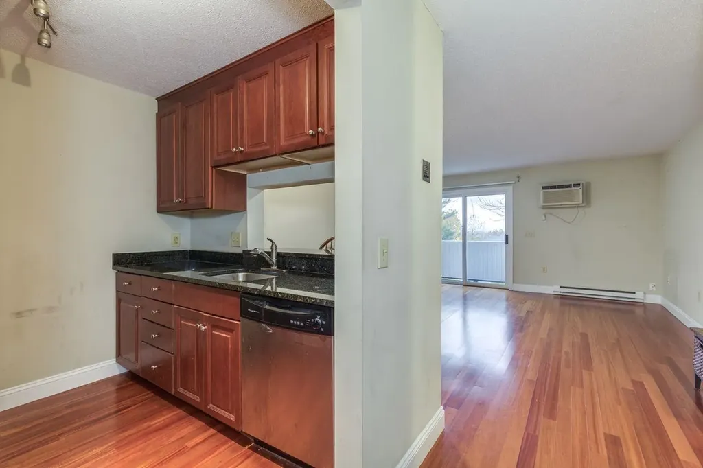 230 Eastern Avenue Manchester NH 03104