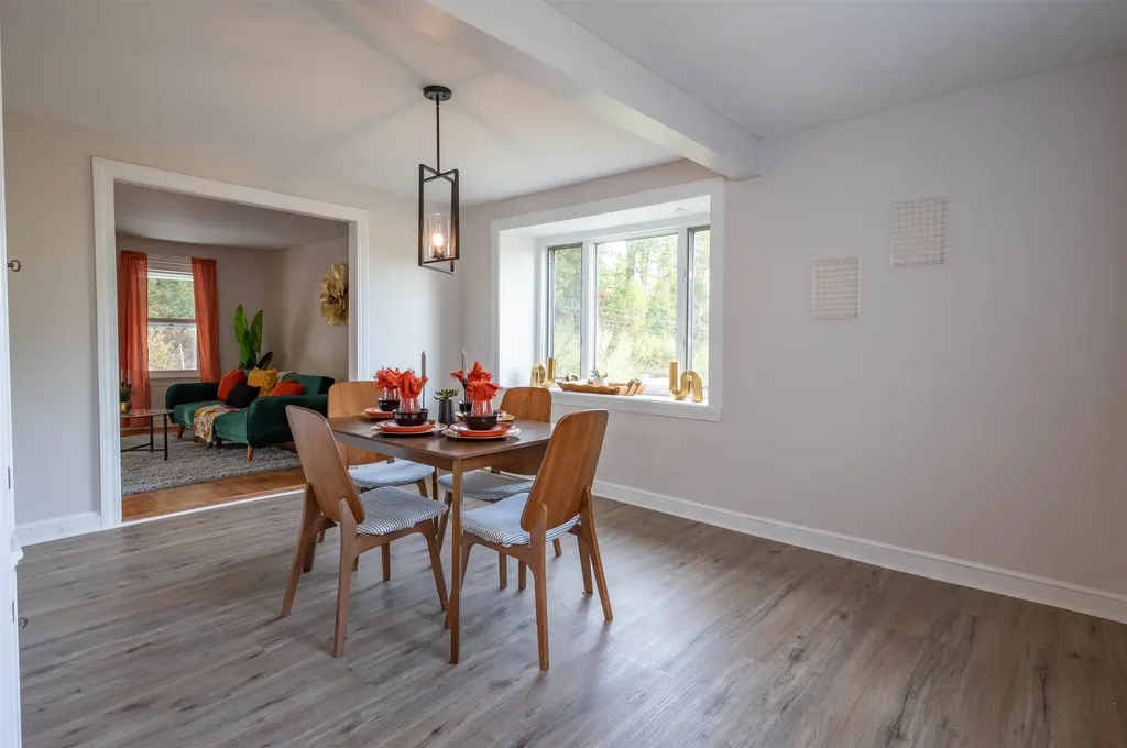 51 Chester Road Derry NH 03038