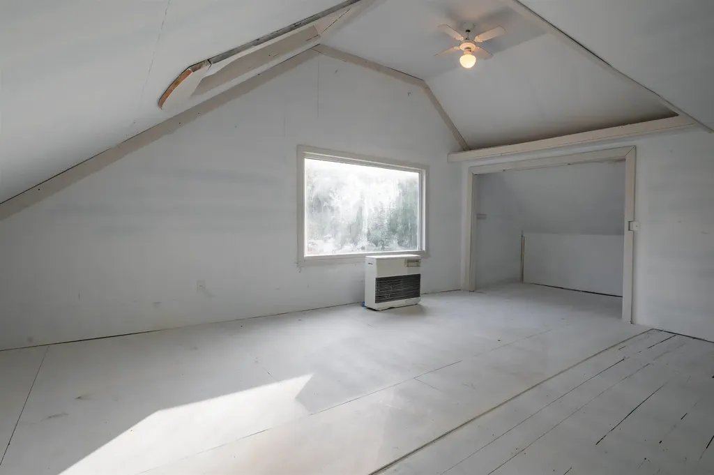 51 Chester Road Derry NH 03038