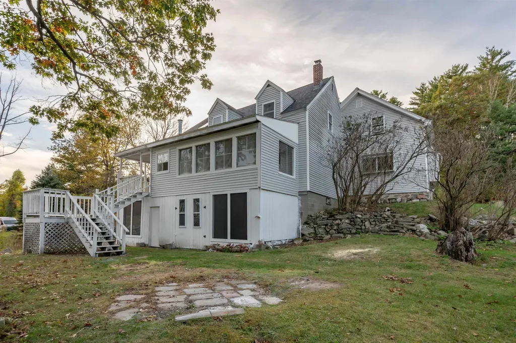 51 Chester Road Derry NH 03038