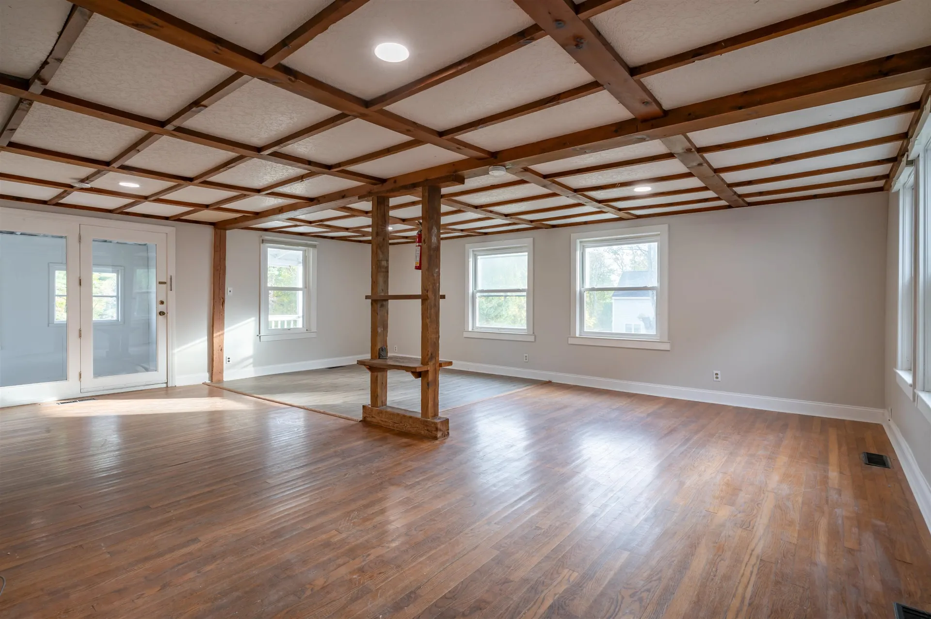 51 Chester Road Derry NH 03038