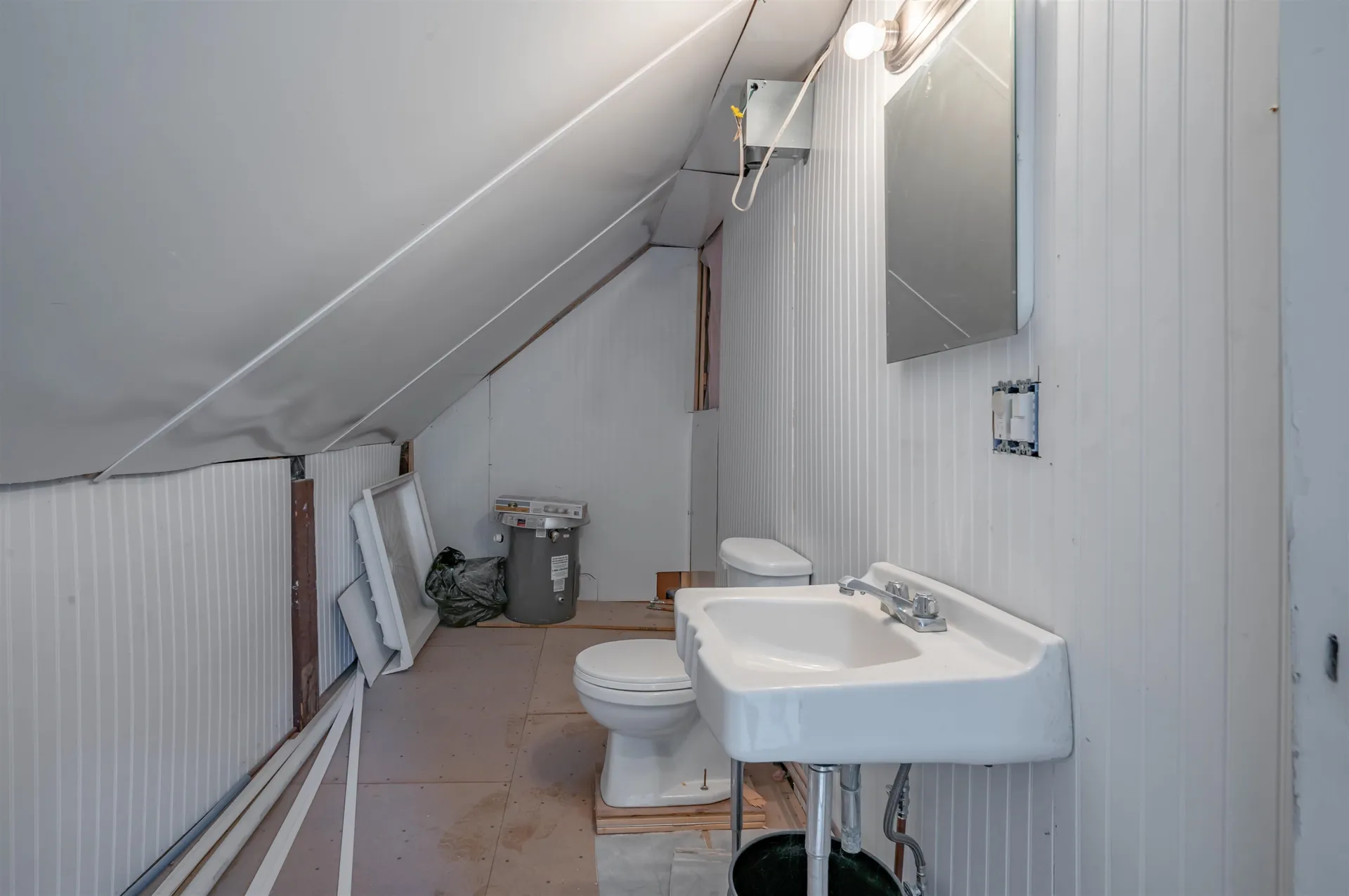 51 Chester Road Derry NH 03038