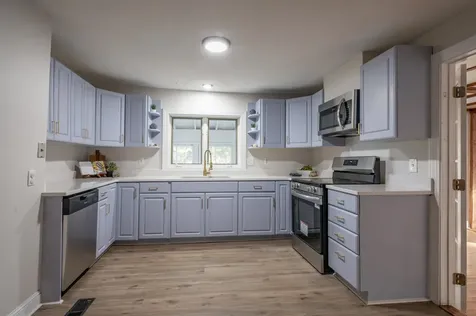 51 Chester Road Derry NH 03038