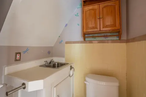 51 Chester Road Derry NH 03038