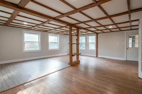 51 Chester Road Derry NH 03038