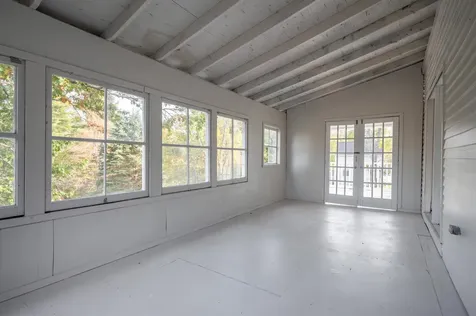 51 Chester Road Derry NH 03038