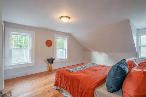 51 Chester Road Derry NH 03038