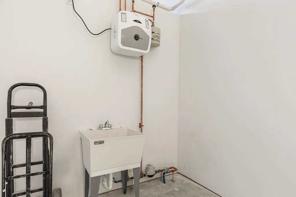 85 Ledge Road Seabrook NH 03874