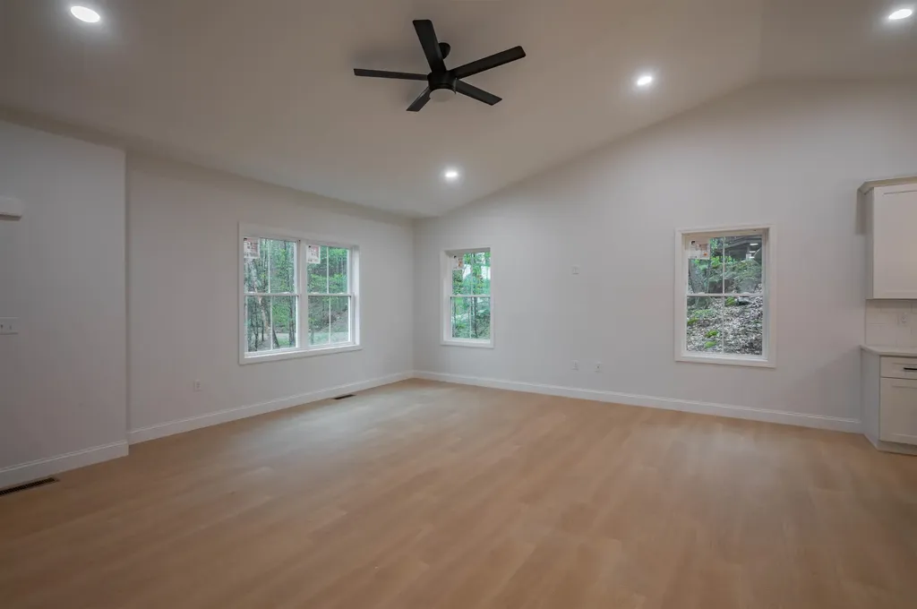 22 Pinepark Drive Barnstead NH 03218