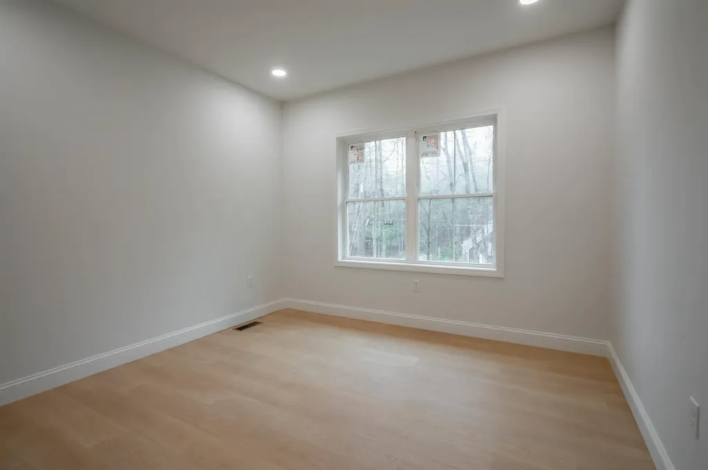 22 Pinepark Drive Barnstead NH 03218