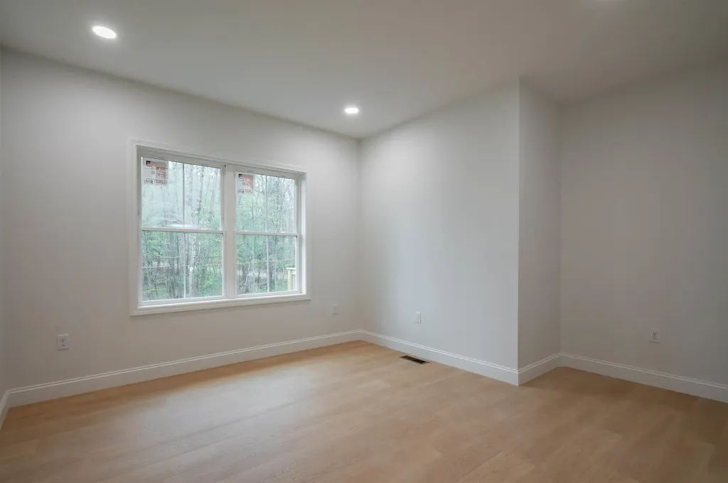 22 Pinepark Drive Barnstead NH 03218