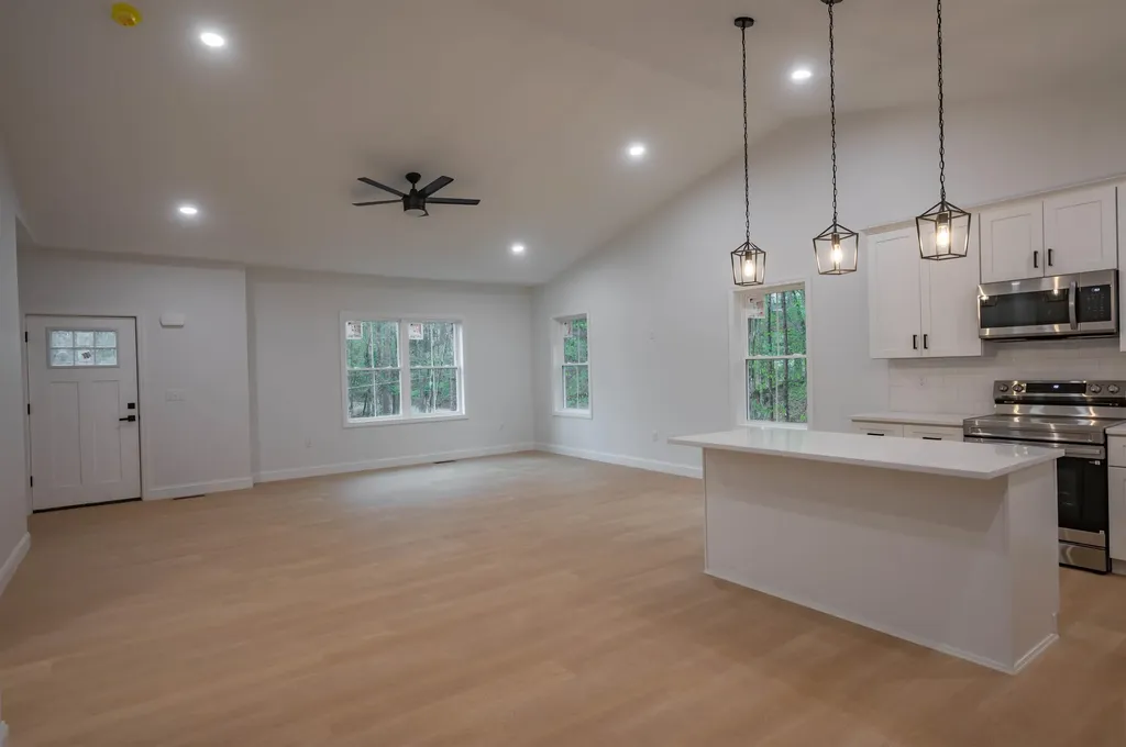 22 Pinepark Drive Barnstead NH 03218