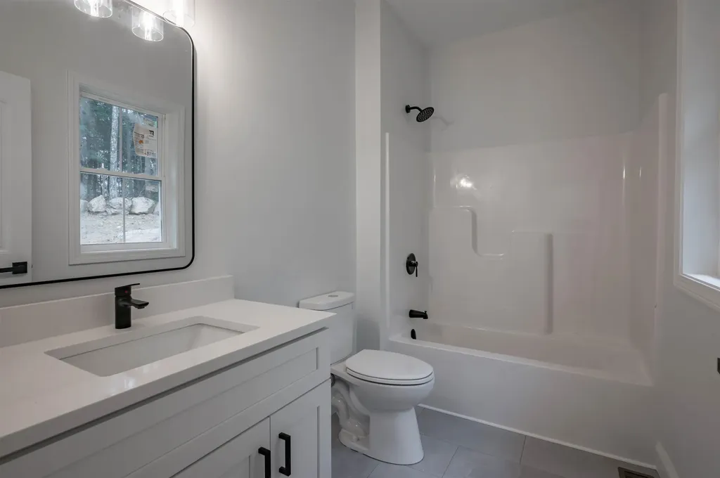 22 Pinepark Drive Barnstead NH 03218