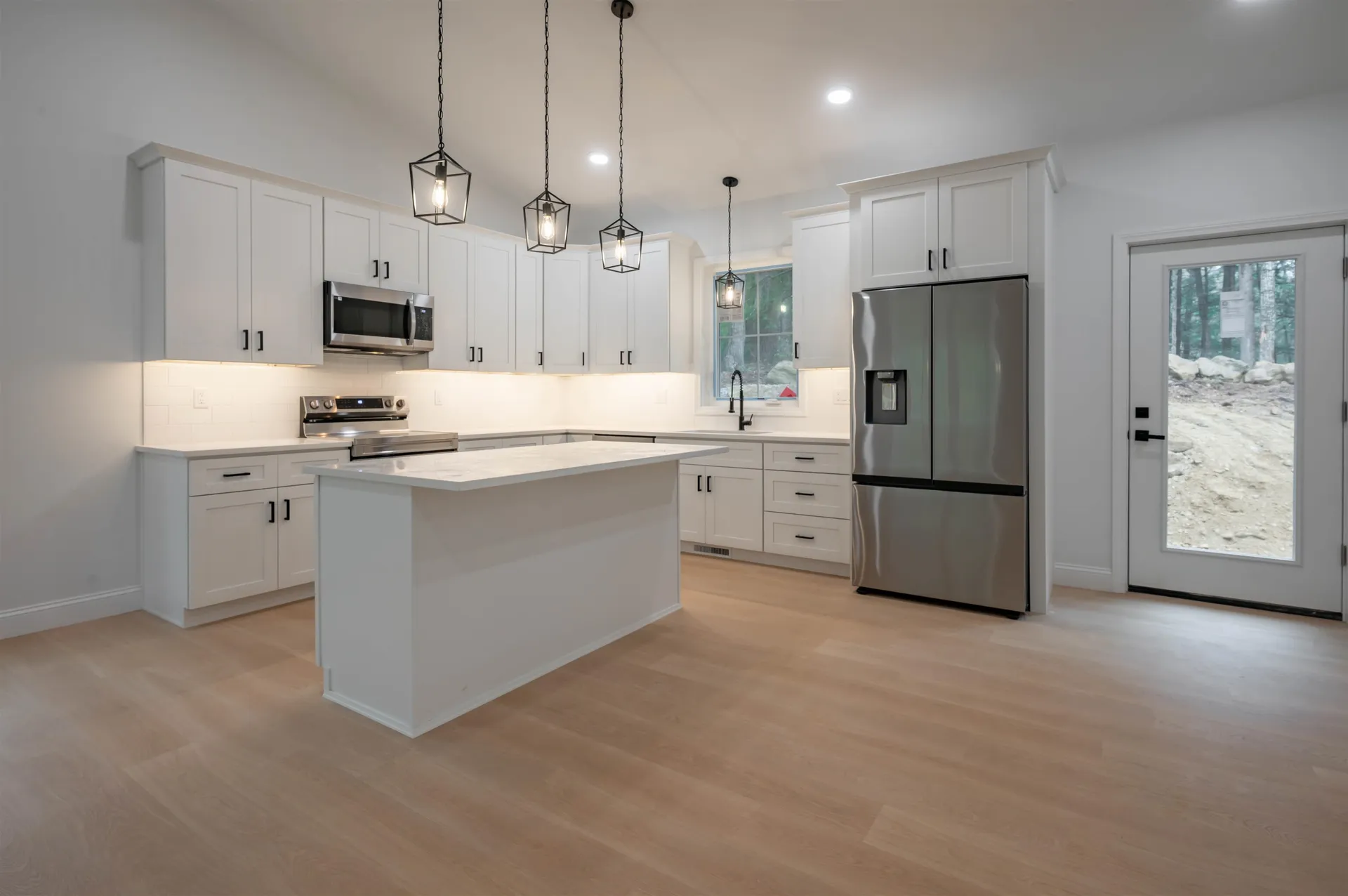 22 Pinepark Drive Barnstead NH 03218