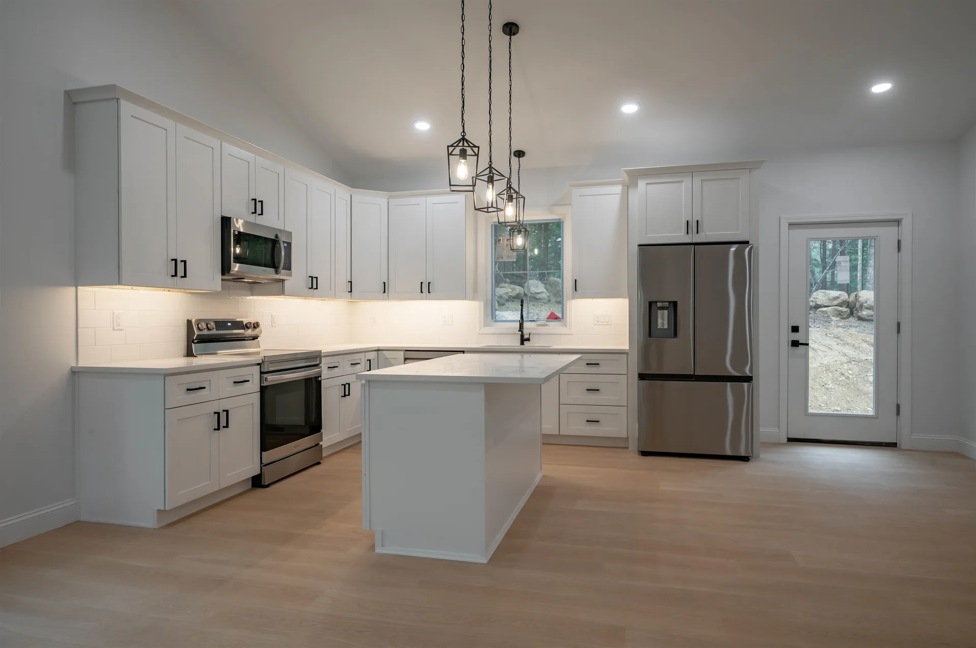 22 Pinepark Drive Barnstead NH 03218