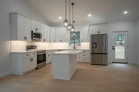 22 Pinepark Drive Barnstead NH 03218