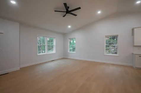 22 Pinepark Drive Barnstead NH 03218