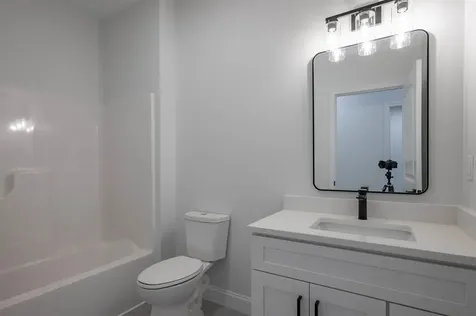 22 Pinepark Drive Barnstead NH 03218