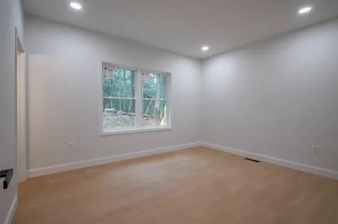 22 Pinepark Drive Barnstead NH 03218