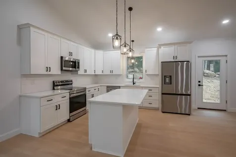 22 Pinepark Drive Barnstead NH 03218