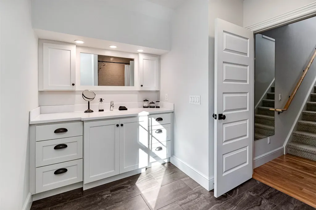 451 Appletree Point Road Burlington VT 05408