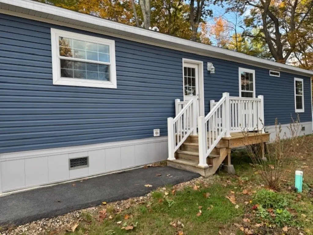 139 Robinhood Drive Exeter NH 03833