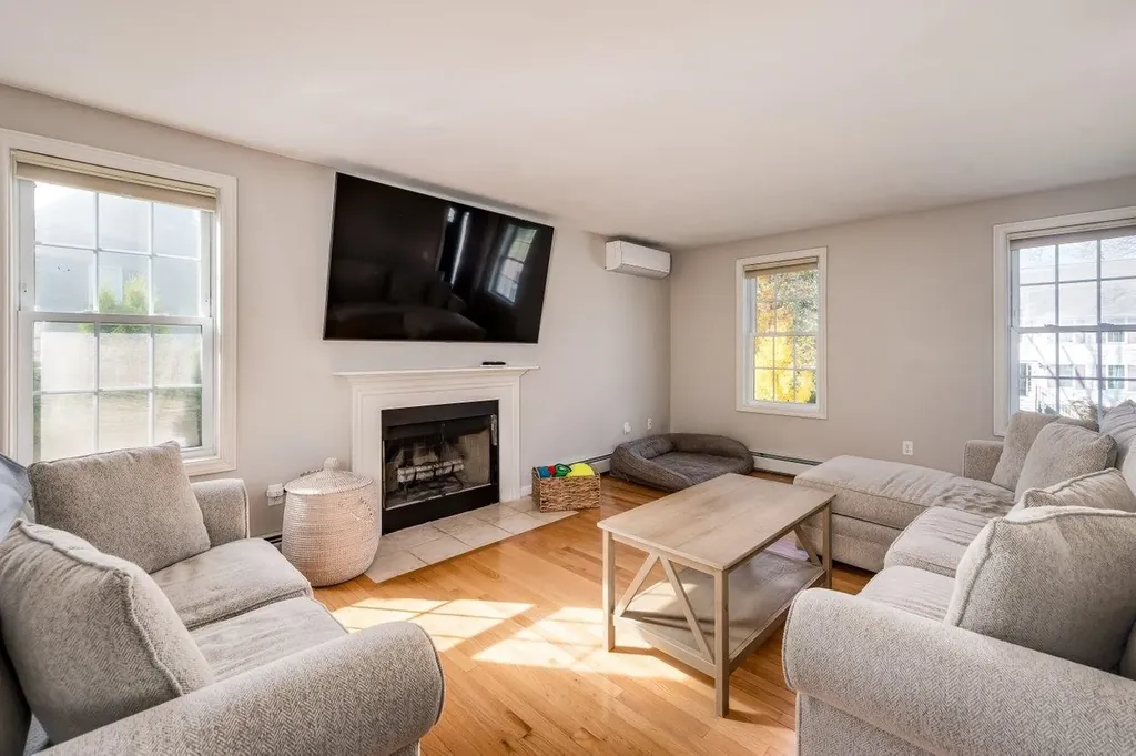 7 Nantucket Court Dover NH 03820