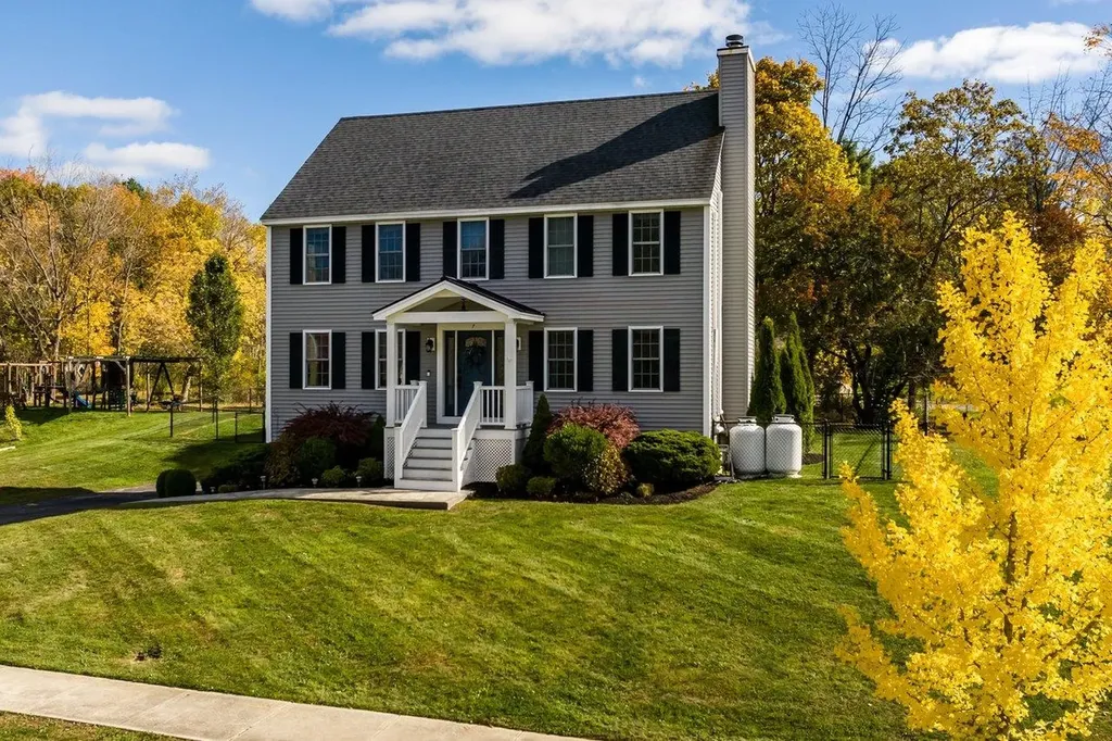 7 Nantucket Court Dover NH 03820