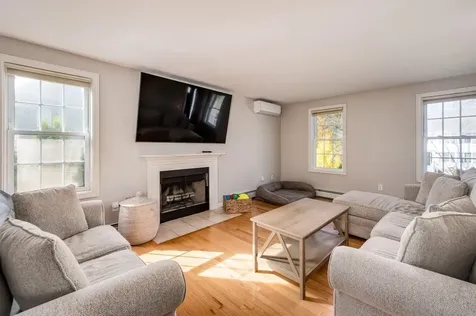 7 Nantucket Court Dover NH 03820