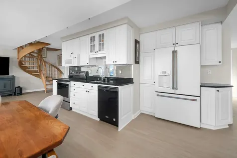 45 Woodbury Lane Ogunquit ME 03907