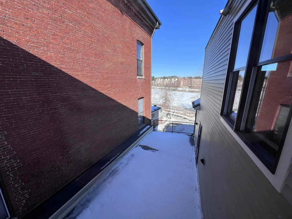 153 Water Street Exeter NH 03833