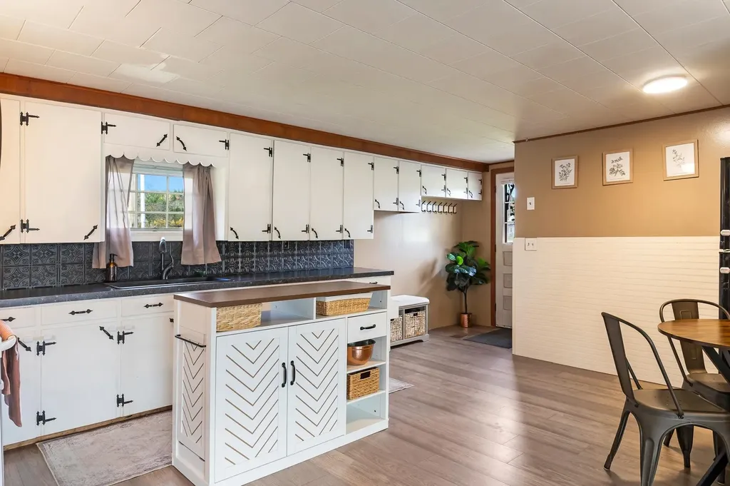 253 Plains Road Westford VT 05494