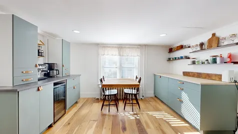 102 Union Street Winooski VT 05404