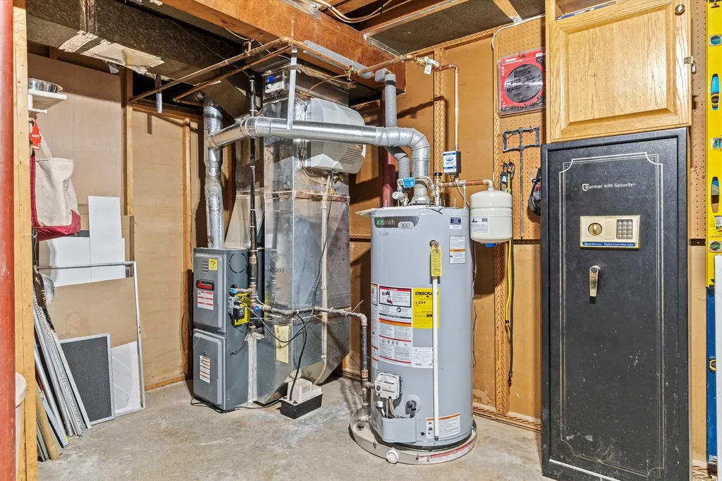 76 Gillis Street Nashua NH 03060