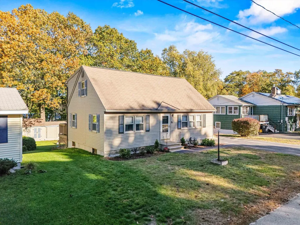 76 Gillis Street Nashua NH 03060