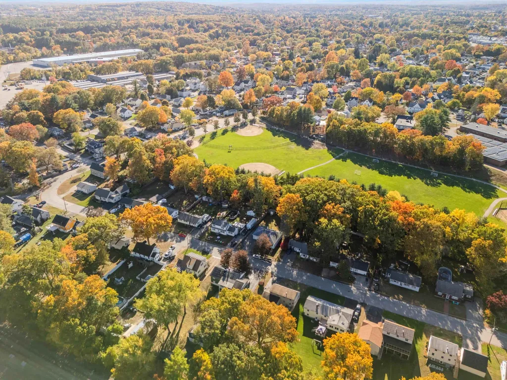 76 Gillis Street Nashua NH 03060