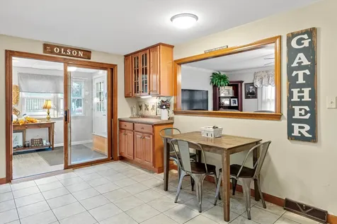 76 Gillis Street Nashua NH 03060