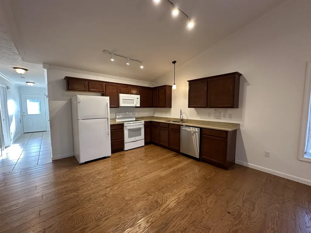 28 Owens Drive Swanzey NH 03446